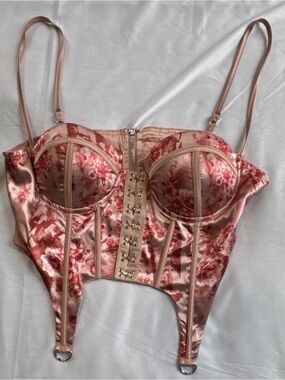 Fashion Nova Rose Floral Satin Bustier in Blush Pink and Rose